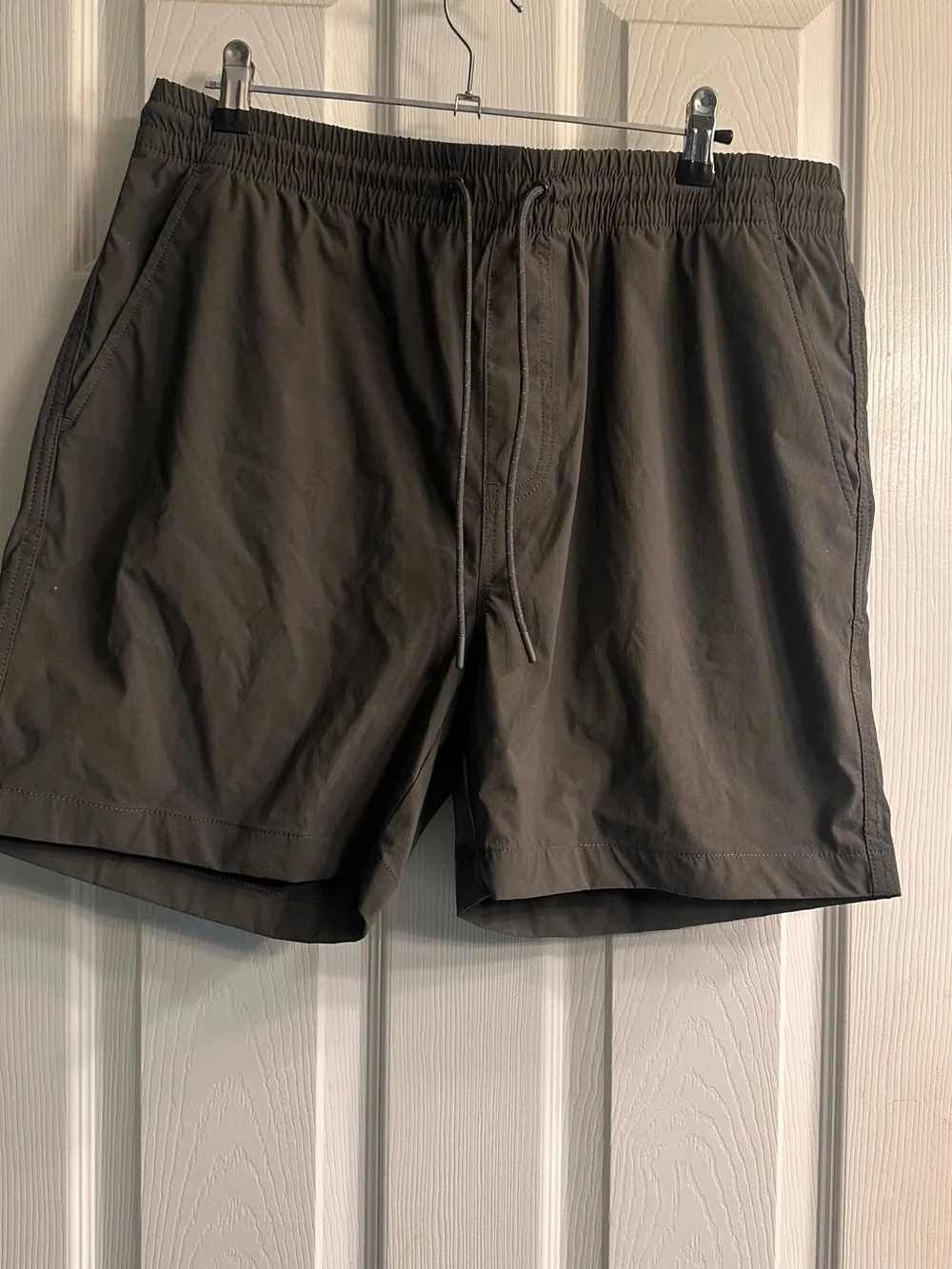 J.crew Tech Dock Men's Drawstring Elastic Shorts in Olive Green